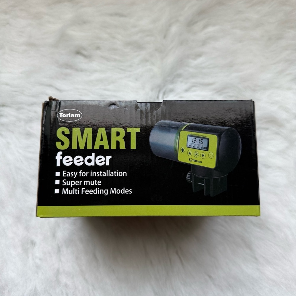 Torlam Automatic Smart Fish Feeder - Black and Green